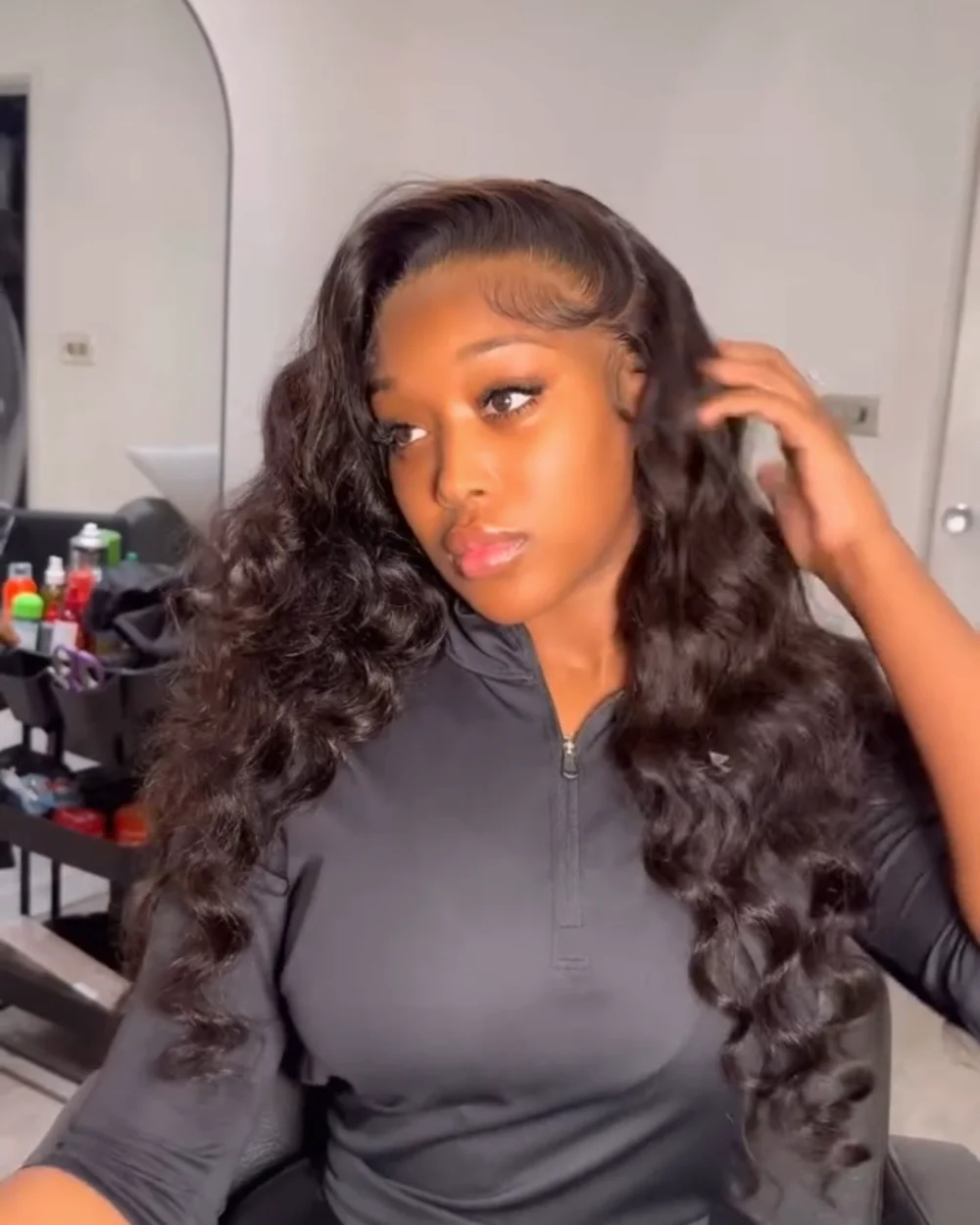 18" 360 Lace Wig, view 4