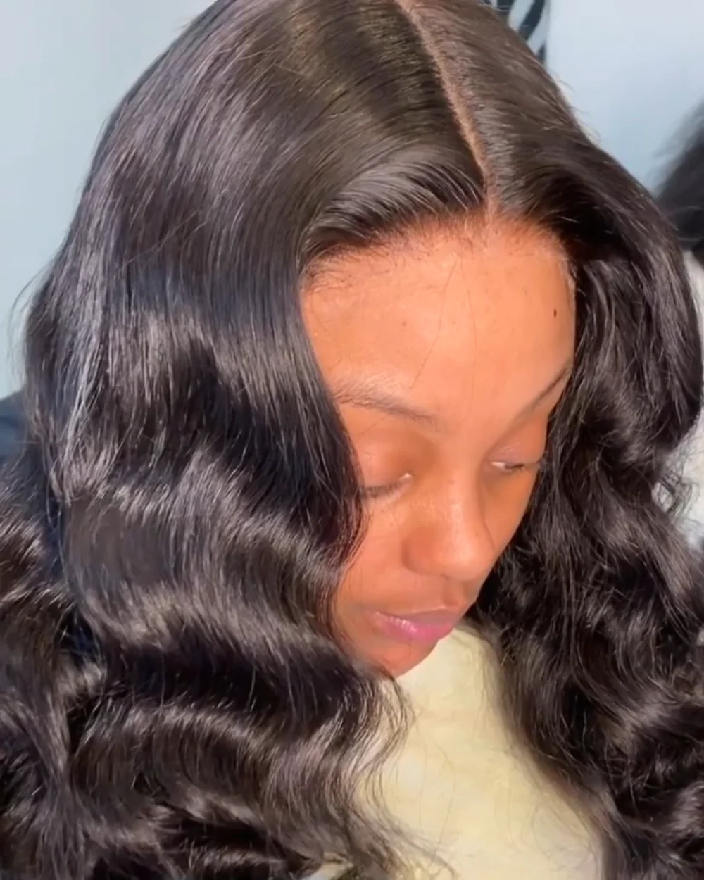 30" Wear & Go Glueless Wig, view 3